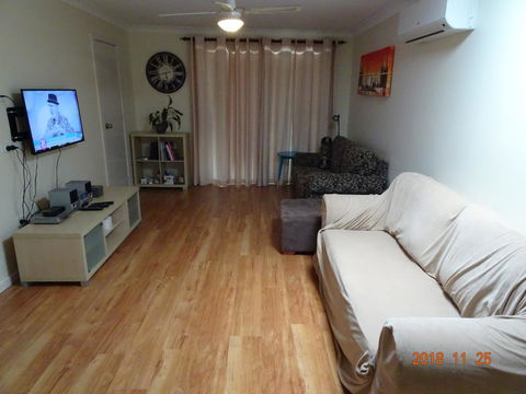 CCC - Central Clean Comfortable Apartment - Surfers Gold Coast 2