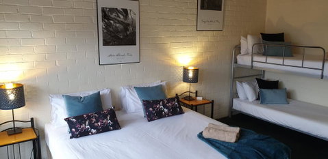 Cedarwood Apartments - Surfers Gold Coast 2