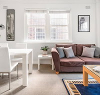 Centennial Park Apartment a Boundary Throw from the SCG - Surfers Gold Coast