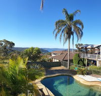 Central Coast Getaway 4B Family Holiday Home - Surfers Gold Coast
