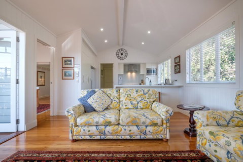 Central Cottage - Surfers Gold Coast 1