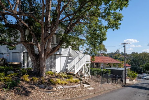 Central Cottage - Surfers Gold Coast 0