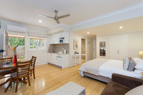 Chapel Woods Bed And Breakfast - Surfers Gold Coast 0