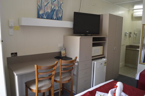 Charters Towers Motel - Surfers Gold Coast 3