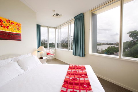 Chasely Apartment Hotel - Surfers Gold Coast 1