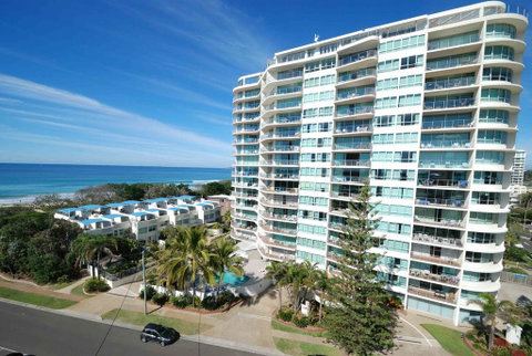 Chateau Royale Beach Resort - Surfers Gold Coast 0