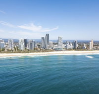 CHELSEA BY THE SEA - 2 BED APART - WALK TO BEACH - Surfers Gold Coast