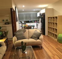 Chevron Luxury Pad - Surfers Gold Coast