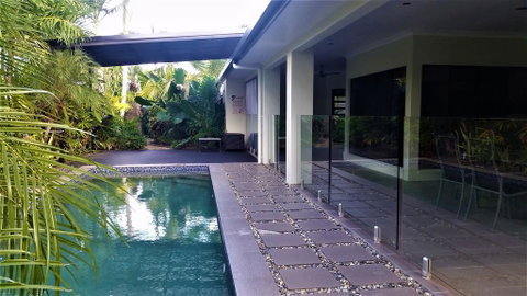 Chez Brolga - Surfers Gold Coast 0