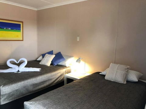 Childers Budget Accommodation - Surfers Gold Coast 0