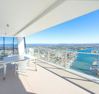 Circle On Cavill 52nd Floor Spacious Skyhome Apartment - Surfers Gold Coast
