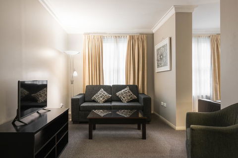 Clarendon Hotel - Surfers Gold Coast 3