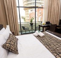 Clarendon Hotel - Surfers Gold Coast
