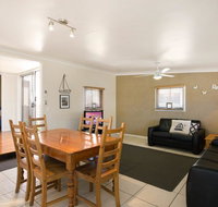 Close to Water Restaurants and Clubs Toorbul St Bongaree - Surfers Gold Coast