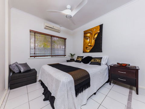Coconut Blue Front - Palm Cove - Surfers Gold Coast 3