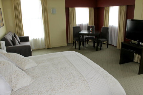 Comfort Inn & Suites City Views - Surfers Gold Coast 2