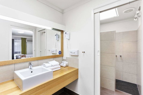 Comfort Inn Botanical - Surfers Gold Coast 3