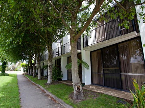 Connells Motel & Serviced Apartments - Surfers Gold Coast 1