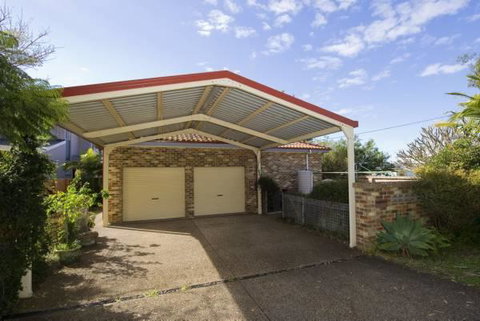 Cook St 4 - Salamander Bay - Surfers Gold Coast 2