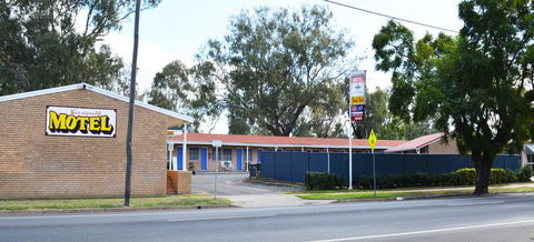 Coonamble Motel - Surfers Gold Coast 0