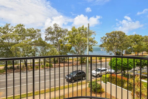 Coral Breeze Penthouse - Surfers Gold Coast 1