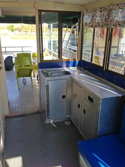 Corroboree Houseboats - Surfers Gold Coast 3