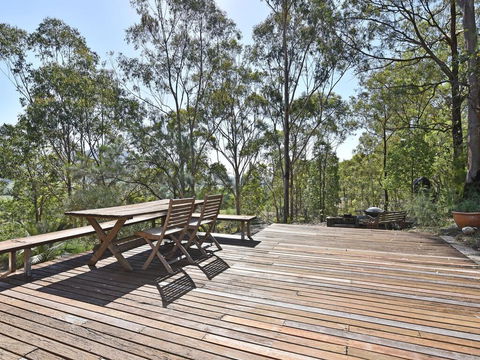 Corymbia Cottage - Unique, Quirky, Private, A Guest Favourite - Surfers Gold Coast 3