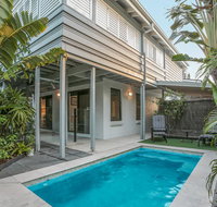 Cosy but Cool Sunshine Beach - Surfers Gold Coast