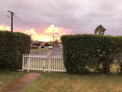 Cosy Cottage - Surfers Gold Coast 2