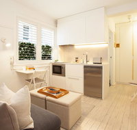Cosy Flat in Art Deco Building Minutes From City - Surfers Gold Coast