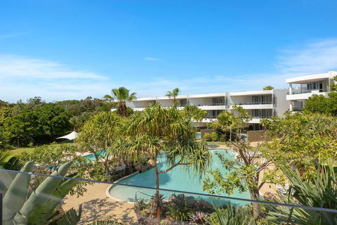 COTTON BEACH APARTMENT 35 - POOL VIEWS - Surfers Gold Coast 3