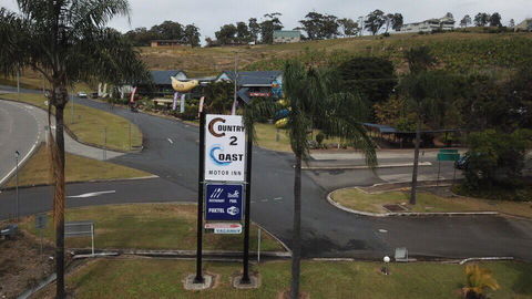 Country 2 Coast Motor Inn Coffs Harbour - Surfers Gold Coast 0