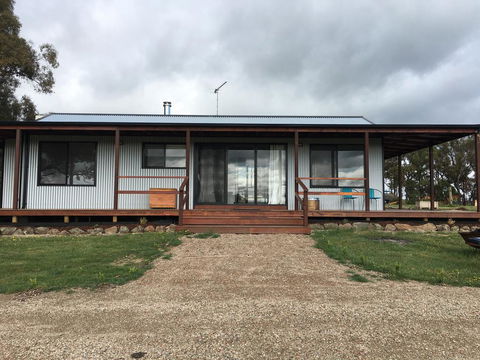Country Cabin With Mountain Views Close To Ballarat - Surfers Gold Coast 1