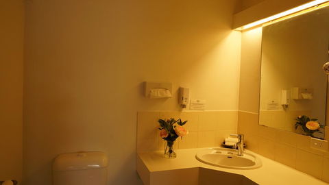 Country Motor Inn - Surfers Gold Coast 0