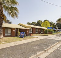 Country Roads Motor Inn - Surfers Gold Coast