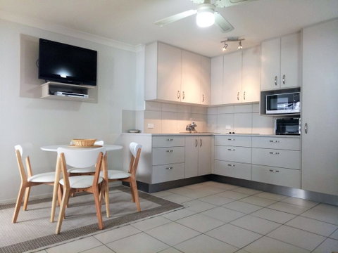 Cranbourne Court Unit 7 - Surfers Gold Coast 3