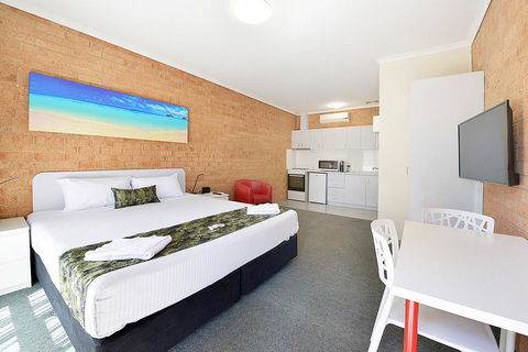 Cranbourne Motor Inn - Surfers Gold Coast 1