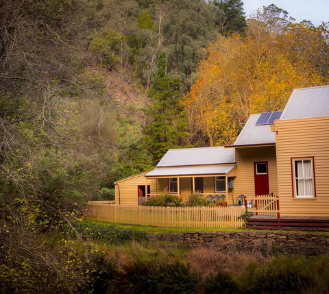Creek Cottage - Surfers Gold Coast 2