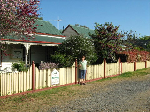 Cuddledoon Cottages Rutherglen - Surfers Gold Coast 1