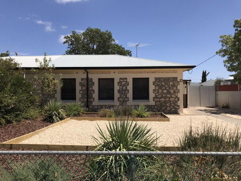 Cute And Cosy II - Events, Workers, Getaways. - Surfers Gold Coast 0