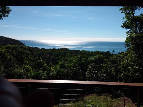 Daintree Oceanview Retreat - Holiday Home - Surfers Gold Coast 0