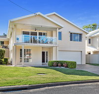 Danalene Parade 1/25 - Surfers Gold Coast