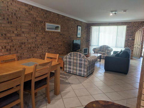DAVIES STREET 3/14 MOLLYMOOK - Surfers Gold Coast 1