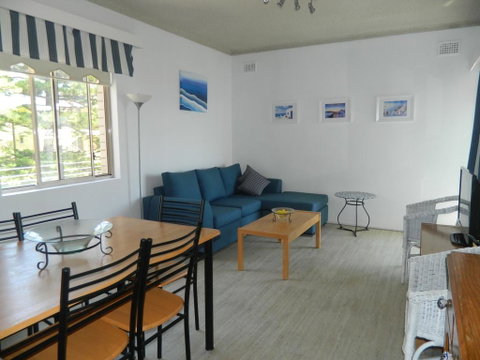 Del Rae Unit 15 - Shoal Bay - Surfers Gold Coast 1