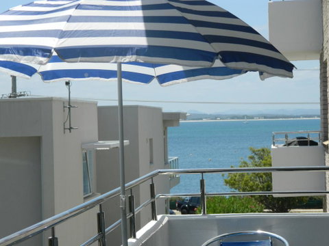 Del Rae Unit 15 - Shoal Bay - Surfers Gold Coast 0