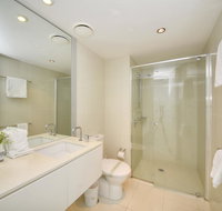 Deluxe Private Apartment in Surfers Paradise