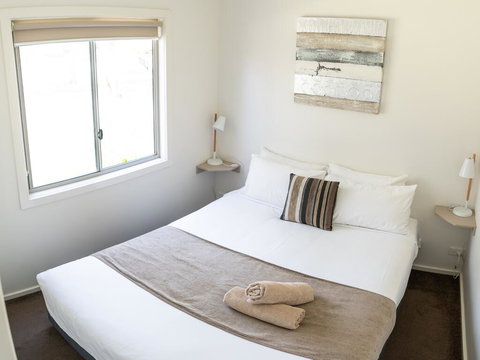 Deniliquin Riverside Caravan Park - Surfers Gold Coast 3