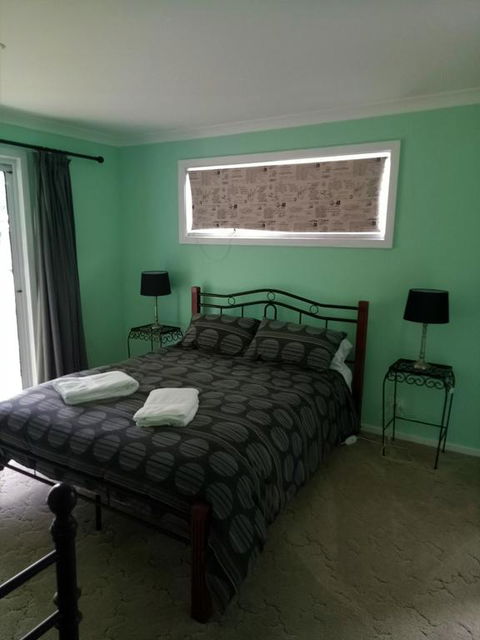 Dixiglen Farm - Surfers Gold Coast 3