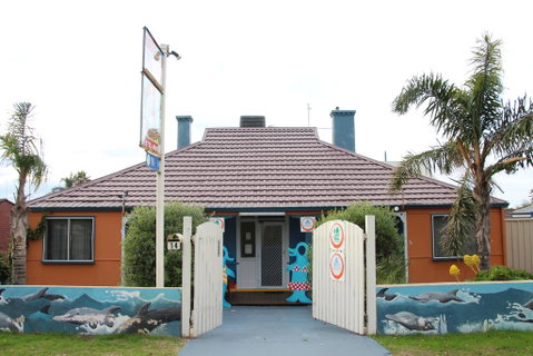 Dolphin Retreat Bunbury YHA - Surfers Gold Coast 0