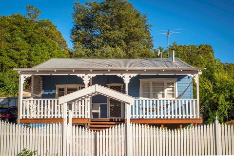 Dwellingup Retreat - Surfers Gold Coast 0